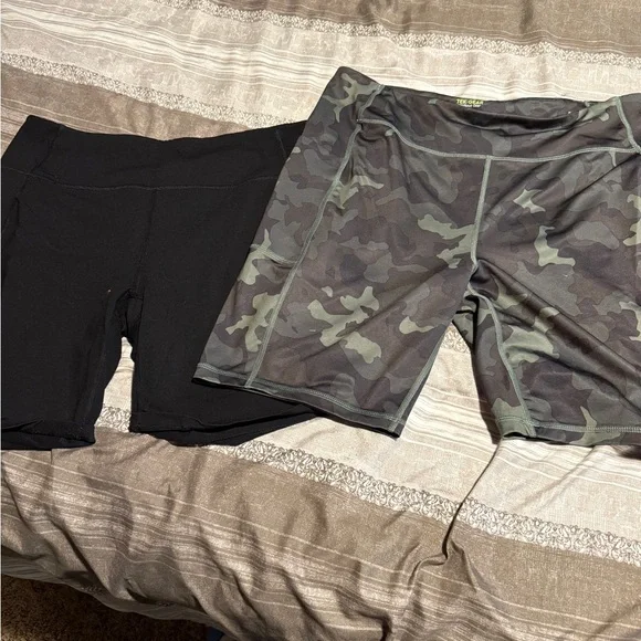 Tek Gear Camo and Black Workout Shorts “biker style” or “shapewear” - Picture 1 of 6